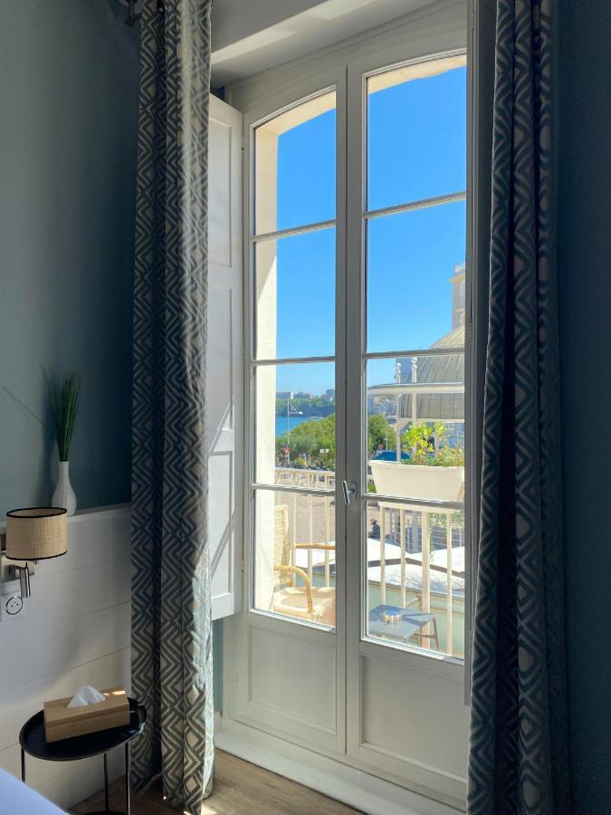 Hotel De L'Ocean Biarritz Bagian luar foto
