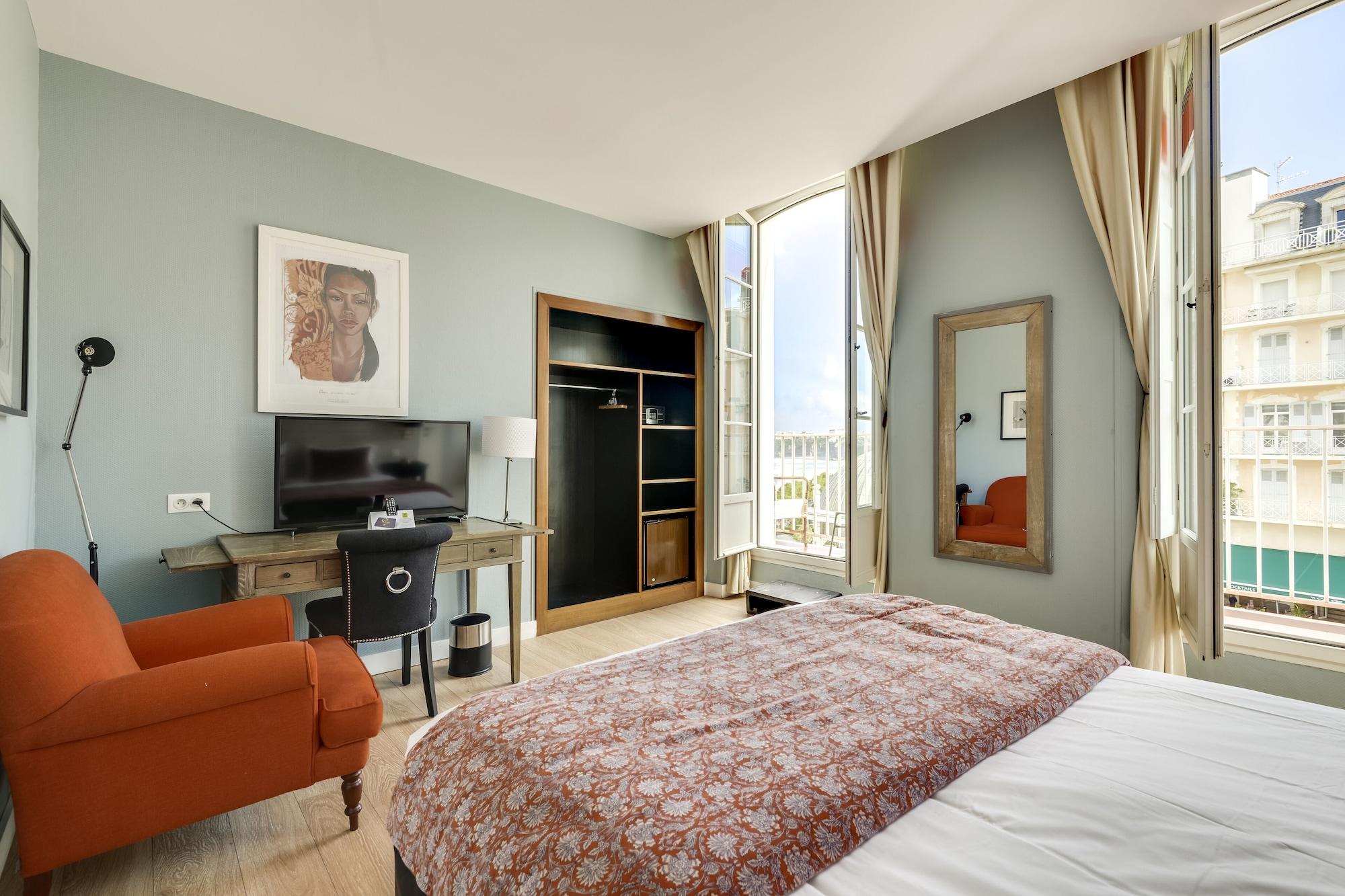Hotel De L'Ocean Biarritz Bagian luar foto